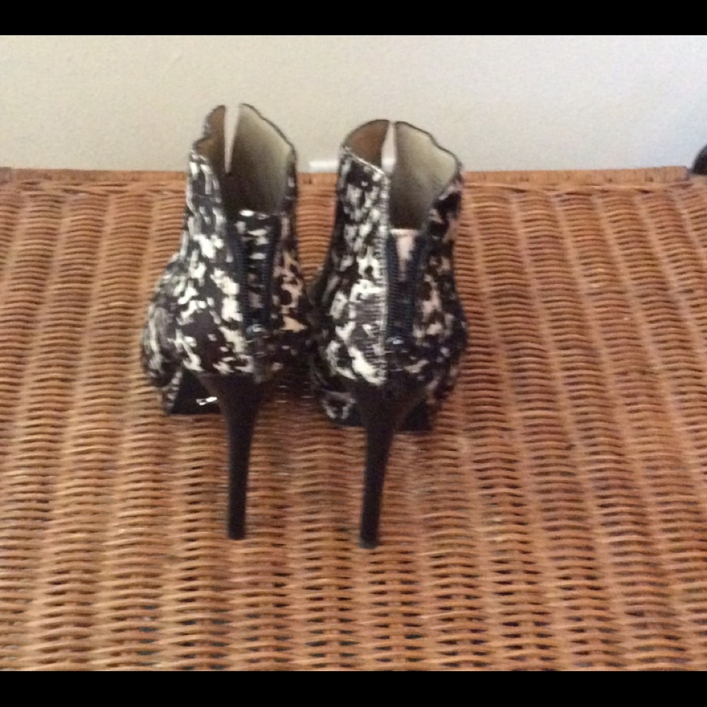 Animal Print Platform Ankle Boots. Sz 6.5
